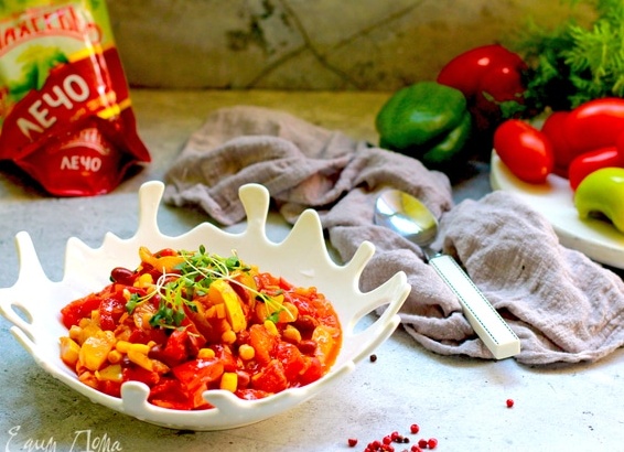 Лечо. С патиссонами или кабачками.</p>
<p>Смело и очень вкусно