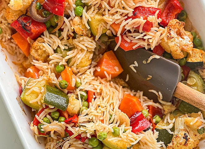 Рис с овощами в духовке, который легко и просто готовится и идеален для постящихся