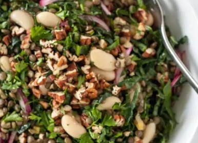 Салат с зелёной фасолью и консервированным тунцом. Очень простой и вкусный